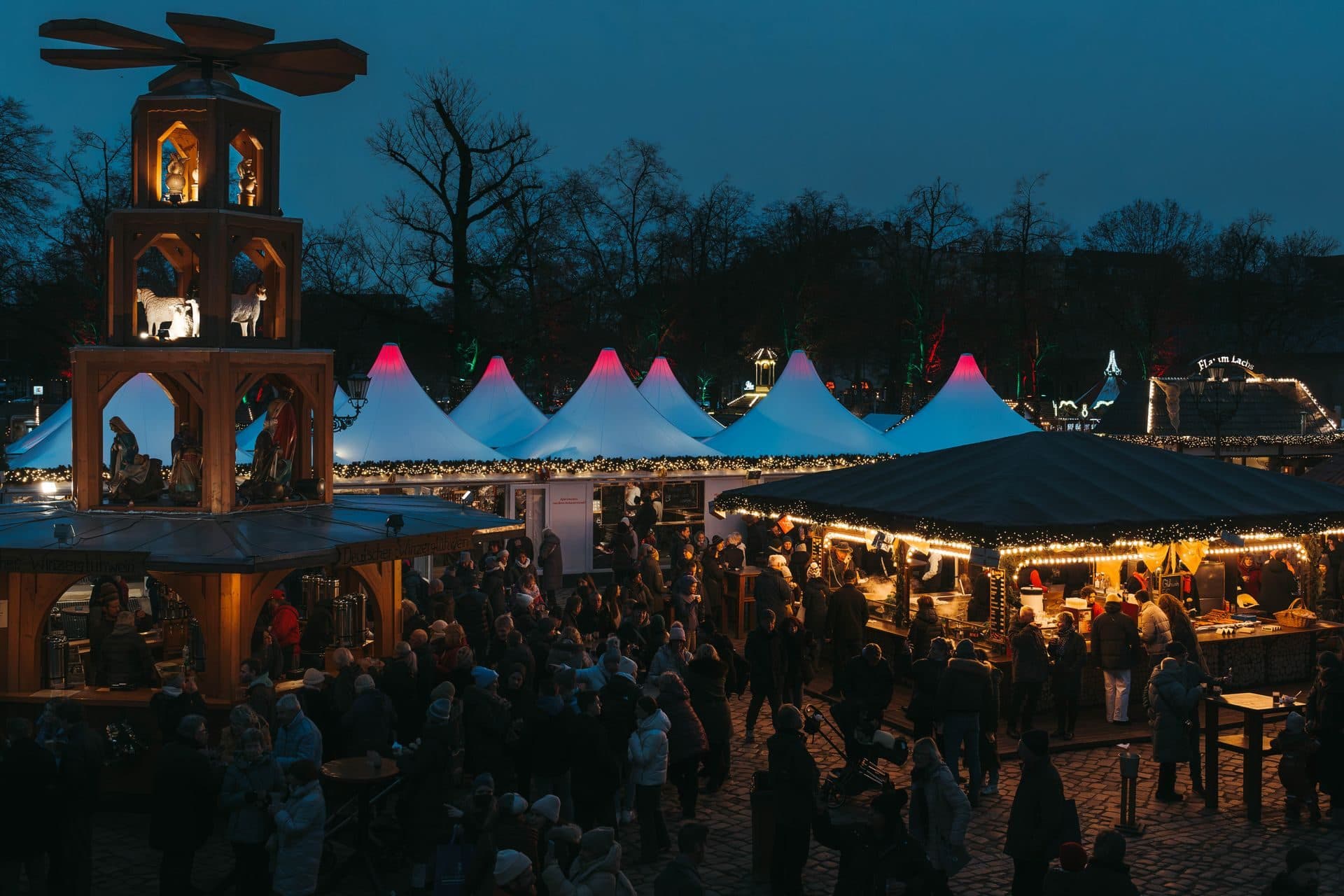 Kerstmarkten in Aken en Monschau